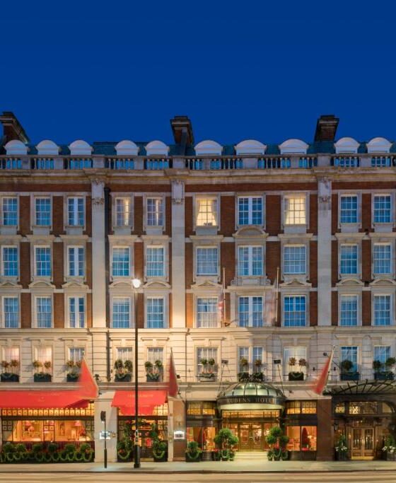 Royal Elegance vs. Trendy Vibes: London Hotel Face-off